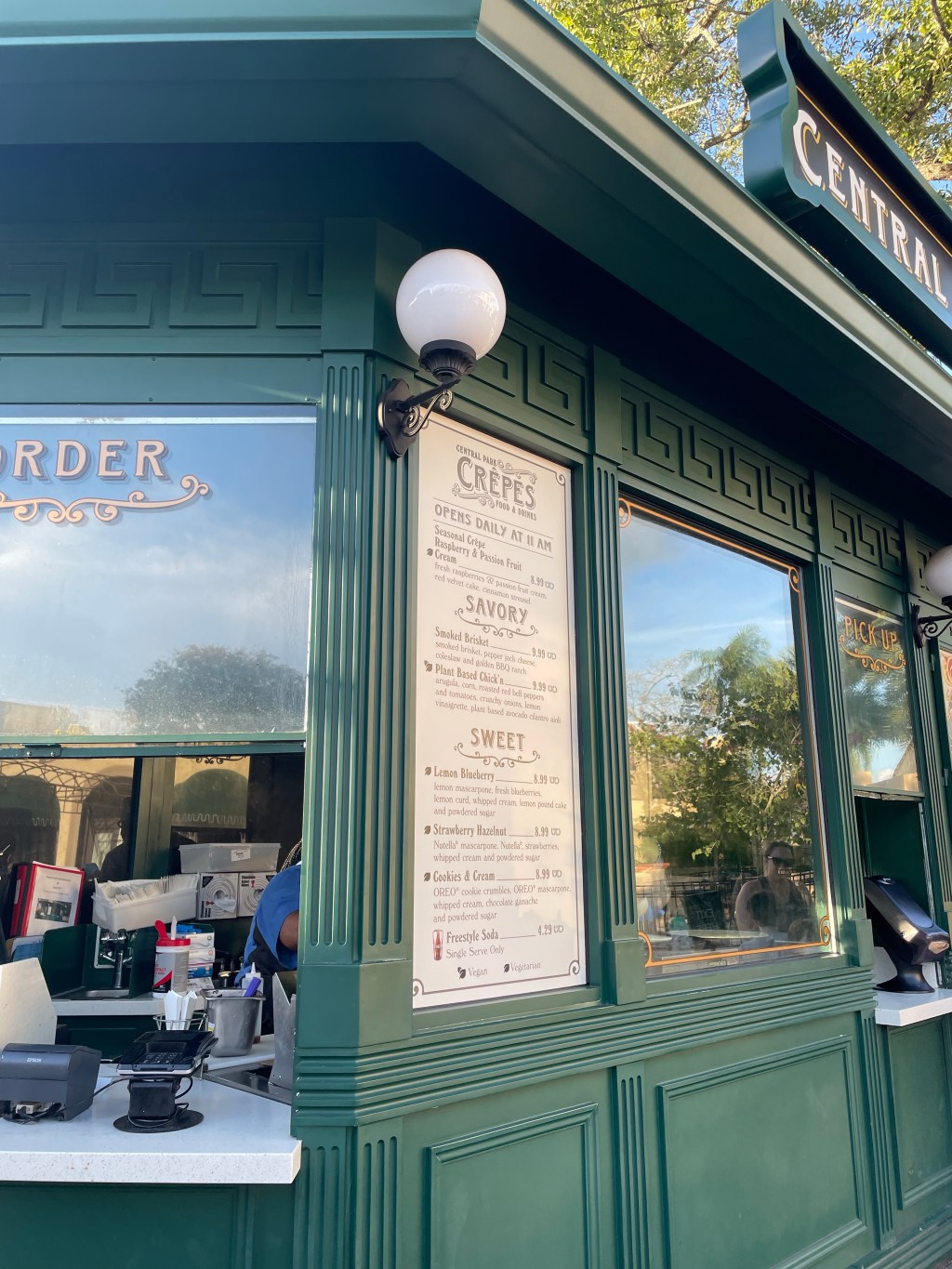 Over-Rated Theme Park Snacks&nbsp;:/